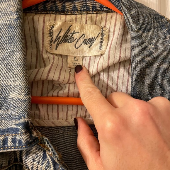 Jean jacket - Picture 2 of 3